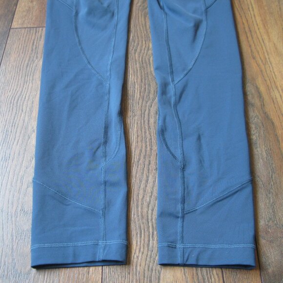 Lululemon All the Right Places Crop size 4 *EUC - Picture 7 of 11